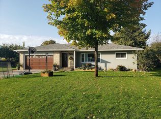 1916 10th Ave S, Escanaba, MI 49829