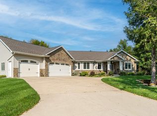 N3193 Fox Pines Ln, Appleton, WI 54913