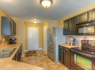 232 Shady Rock Ln, O'Fallon, MO 63368