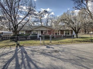 47 Center St, Salina, OK 74365