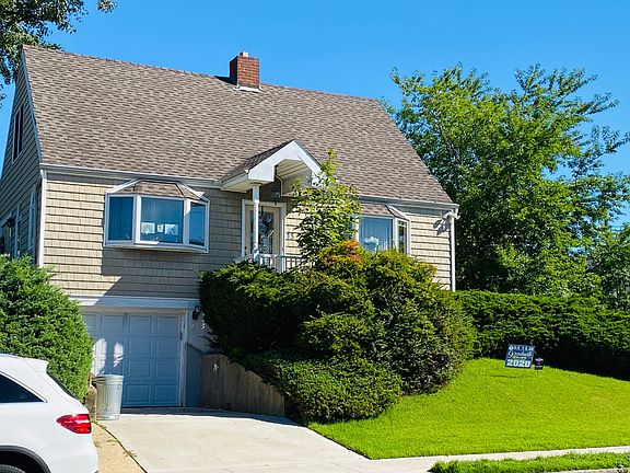 2nd image of 55 Holden Blvd