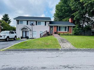 428 Belmont Dr, Bristol, TN 37620