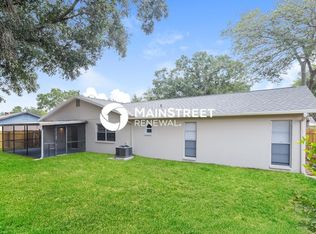 3725 Sand Pebble Dr, Valrico, FL 33596