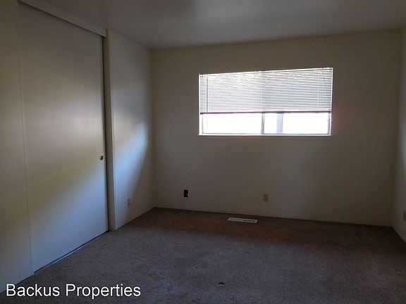 4th image of 664 Carmelita Dr Unit 6