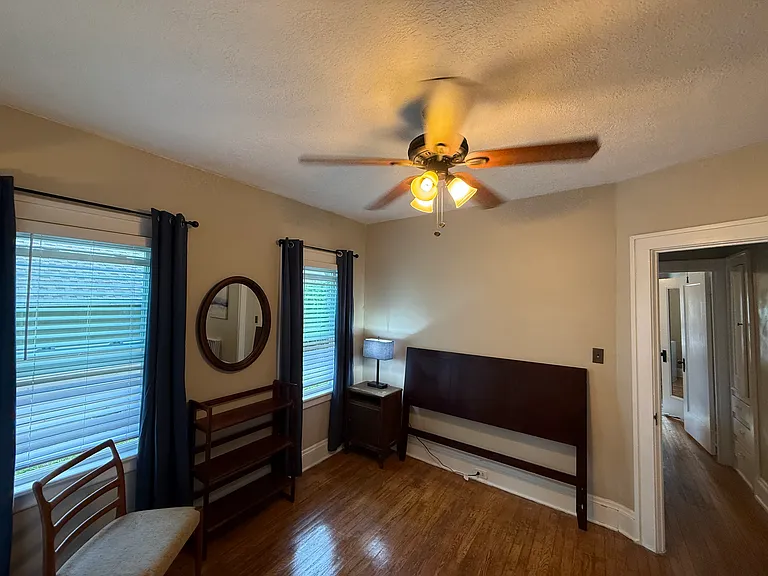 1124 Summit Ave — Photo 15