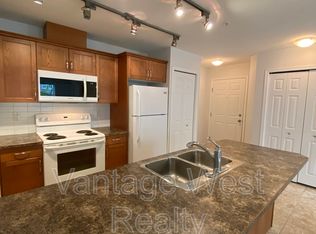 598 Sutherland Ave #101, Kelowna, BC V1Y 5X1