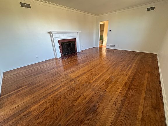 5th image of 6360 W 80th St