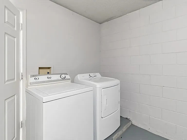 210 Pine Cone Dr — Photo 29