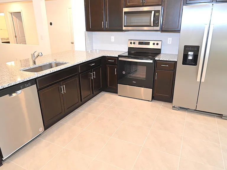 9532 Sandy Bluffs Cir — Photo 7