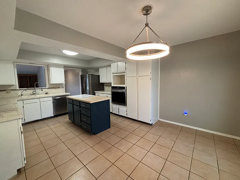 1302 Briar Creek Rd — Photo 10