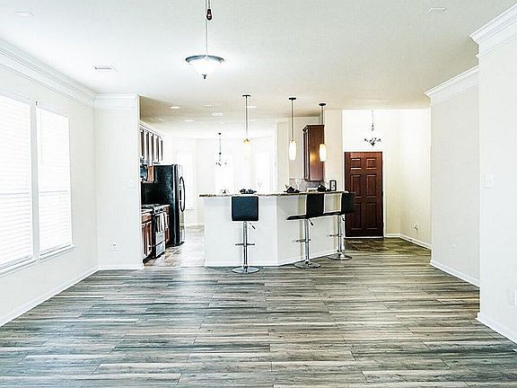 5th image of 21502 Sierra Long Dr
