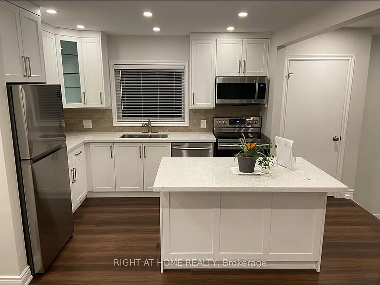 4 Trophy Dr #MAIN FL — Photo 9