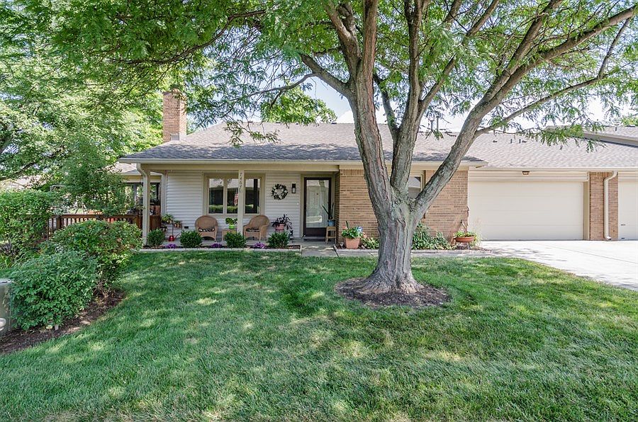 1st image of 7464 Prairie Lake Dr