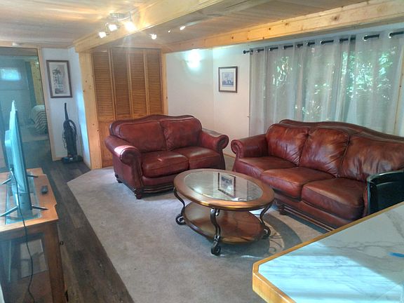 2nd image of 266 W Monticello Dr