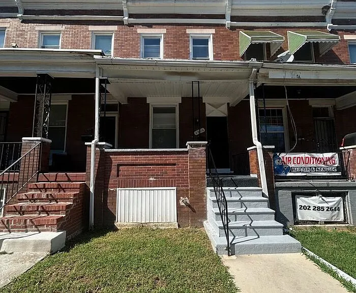 2800 Winchester St — Photo 2