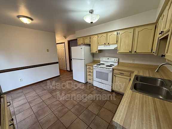 4th image of 10717 S Jamie Pl