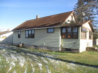 311 Lawson Ave, Bovey, MN 55709