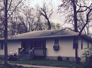 812 N 6th St, Manhattan, KS 66502