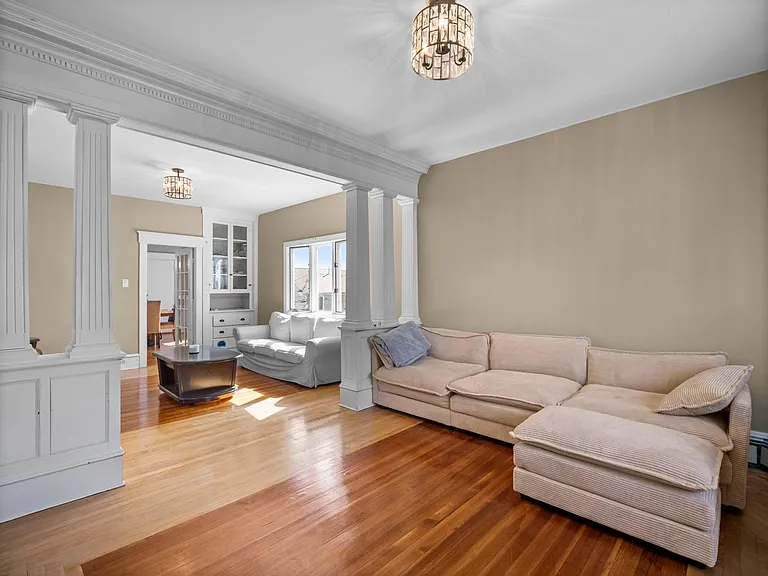306 Mott St #1 — Photo 6