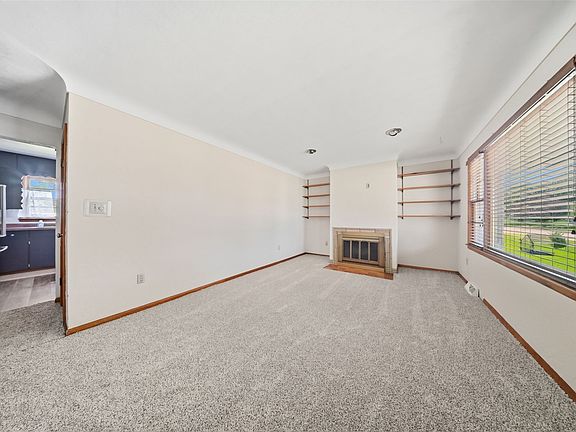 4th image of 203 10th Ave