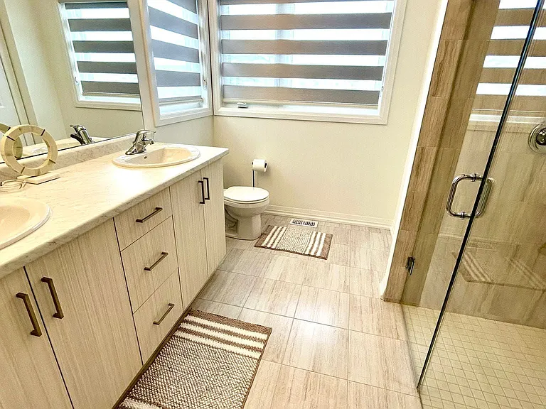 82 Acacia Rd — Photo 22