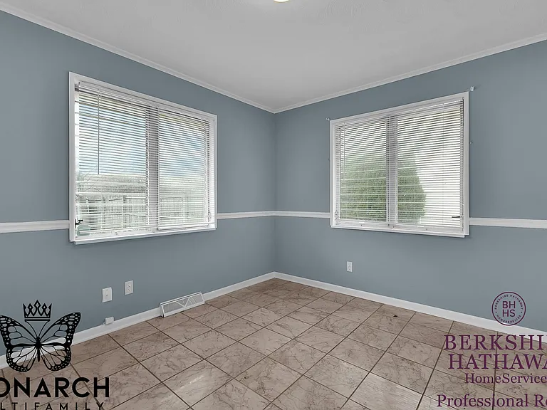 3159 Stephen Dr S — Photo 24
