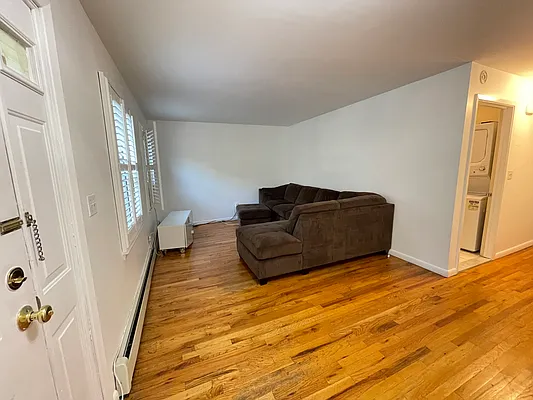 Rented by Realty Collective | media 5