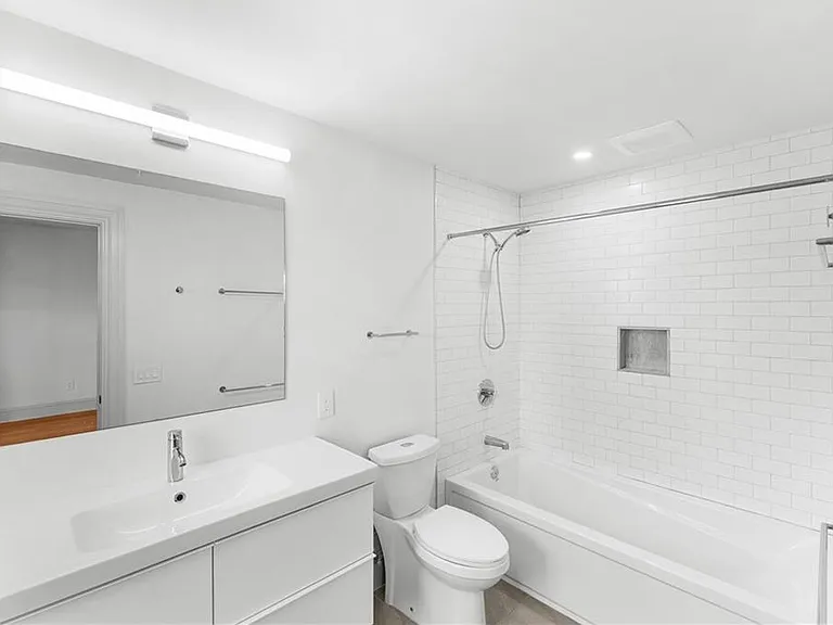31 Parade St #402 — Photo 16