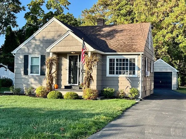 732 Saint Clair Ave, Erie, PA 16505