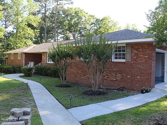 4th image of 205 Lakeside Drive
