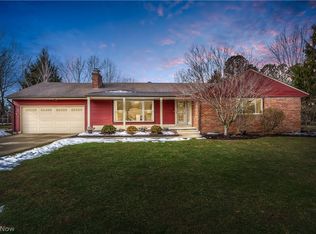 6598 Meadow Farm Dr, Hudson, OH 44236