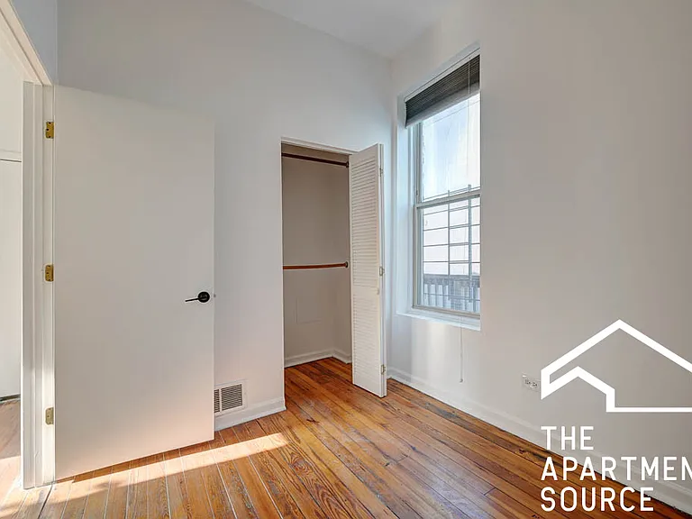 2732 W Chicago Ave #3R — Photo 8