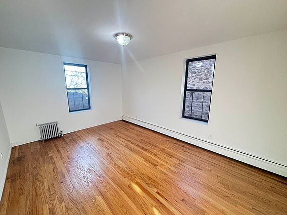 5th image of 1735 Davidson Ave APT 3B
