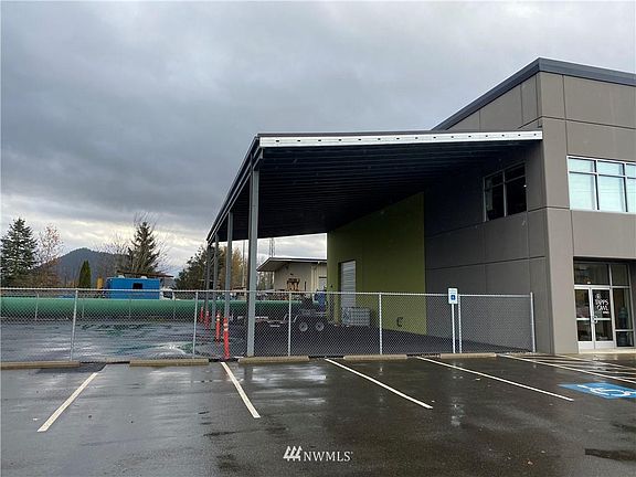 2nd image of 702 Battersby Ave