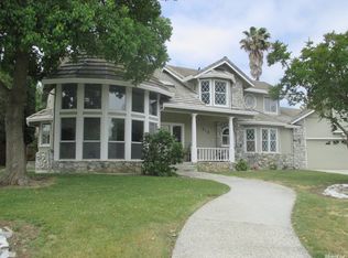 910 Fairview Dr, Woodland, CA 95695