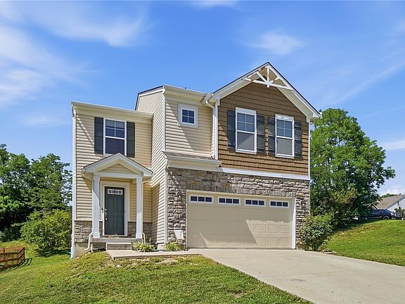 3rd image of 1022 Golden Oak Dr