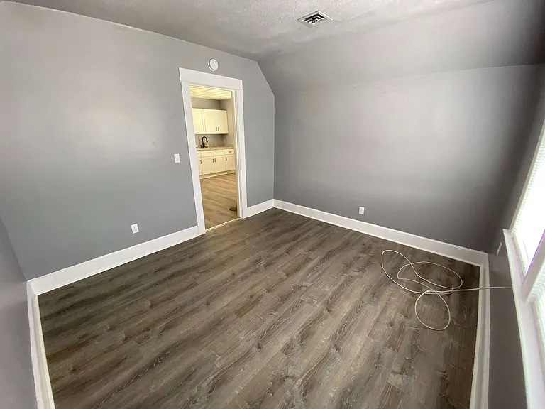 87 Atwater St #3 — Photo 9