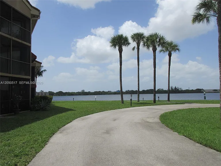 15545 Miami Lakeway N #211 — Photo 23