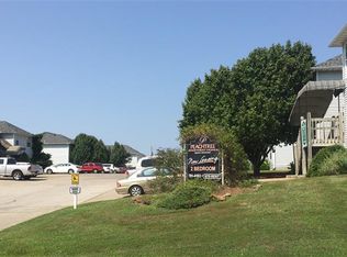 1848 S Oronogo St APT 4B, Webb City, MO 64870