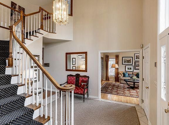 4th image of 830 Park Place Dr