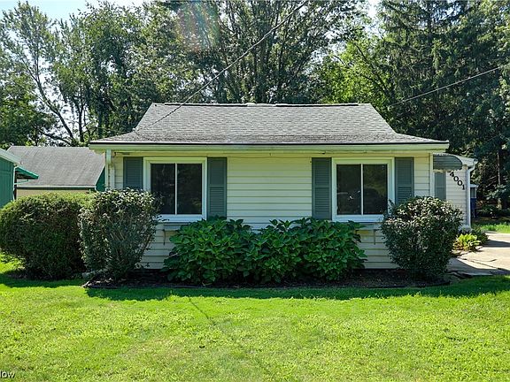 2nd image of 24001 Hedgewood Ave