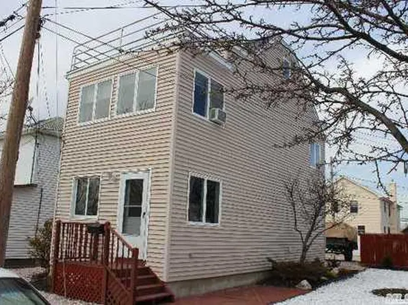 5 John St, East Rockaway, NY 11518