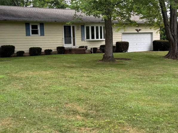 221 Zenith Rd, Nescopeck, PA 18635