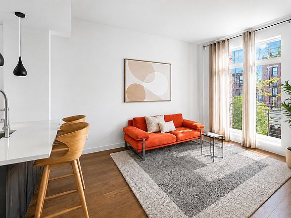 3rd image of 1325 Herkimer St #307
