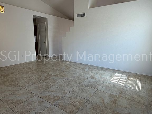 4th image of 10318 W Missouri Ave