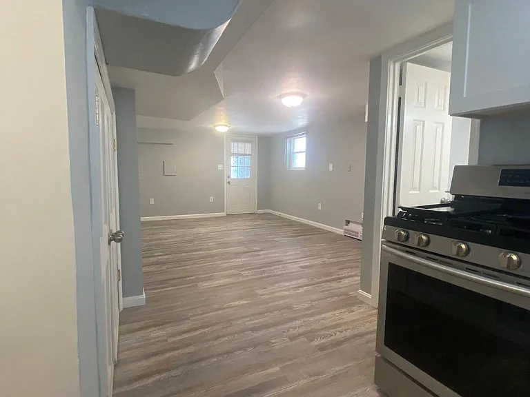 405 Upshur St NW — Photo 5