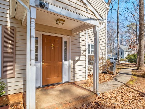 4th image of 320 Westfield Rd