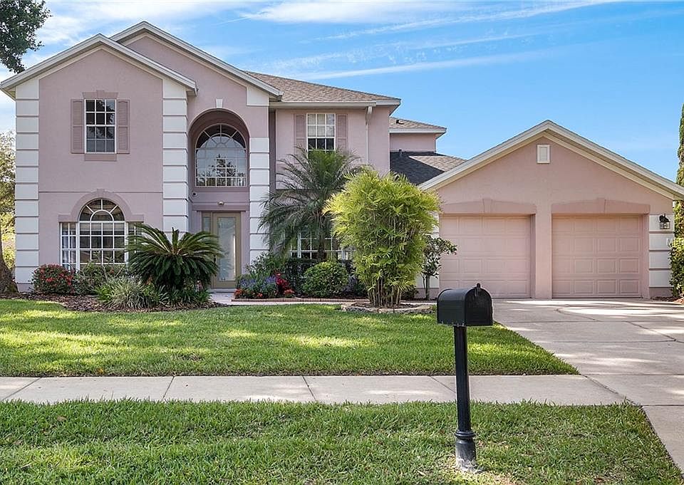1st image of 160 Blue Stone Cir
