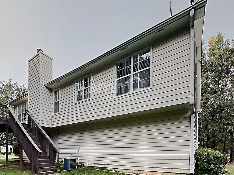 1500 Chalet Cir — Photo 18