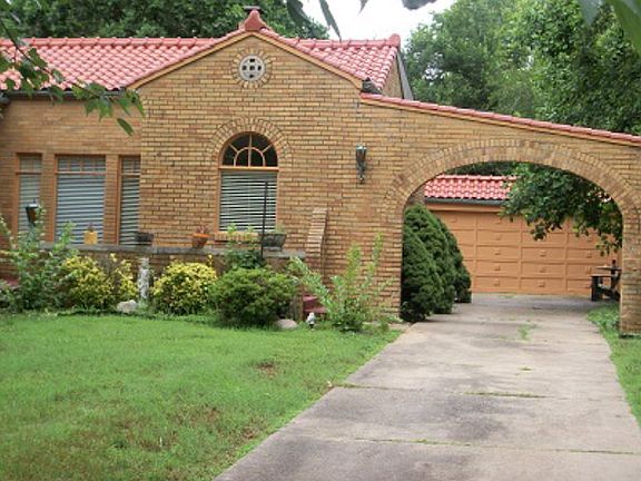 4th image of 412 Winwood Dr